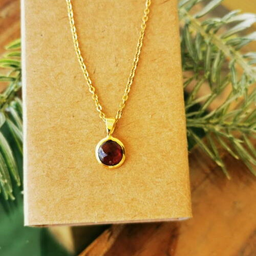 pure beauty collection granatis neckless